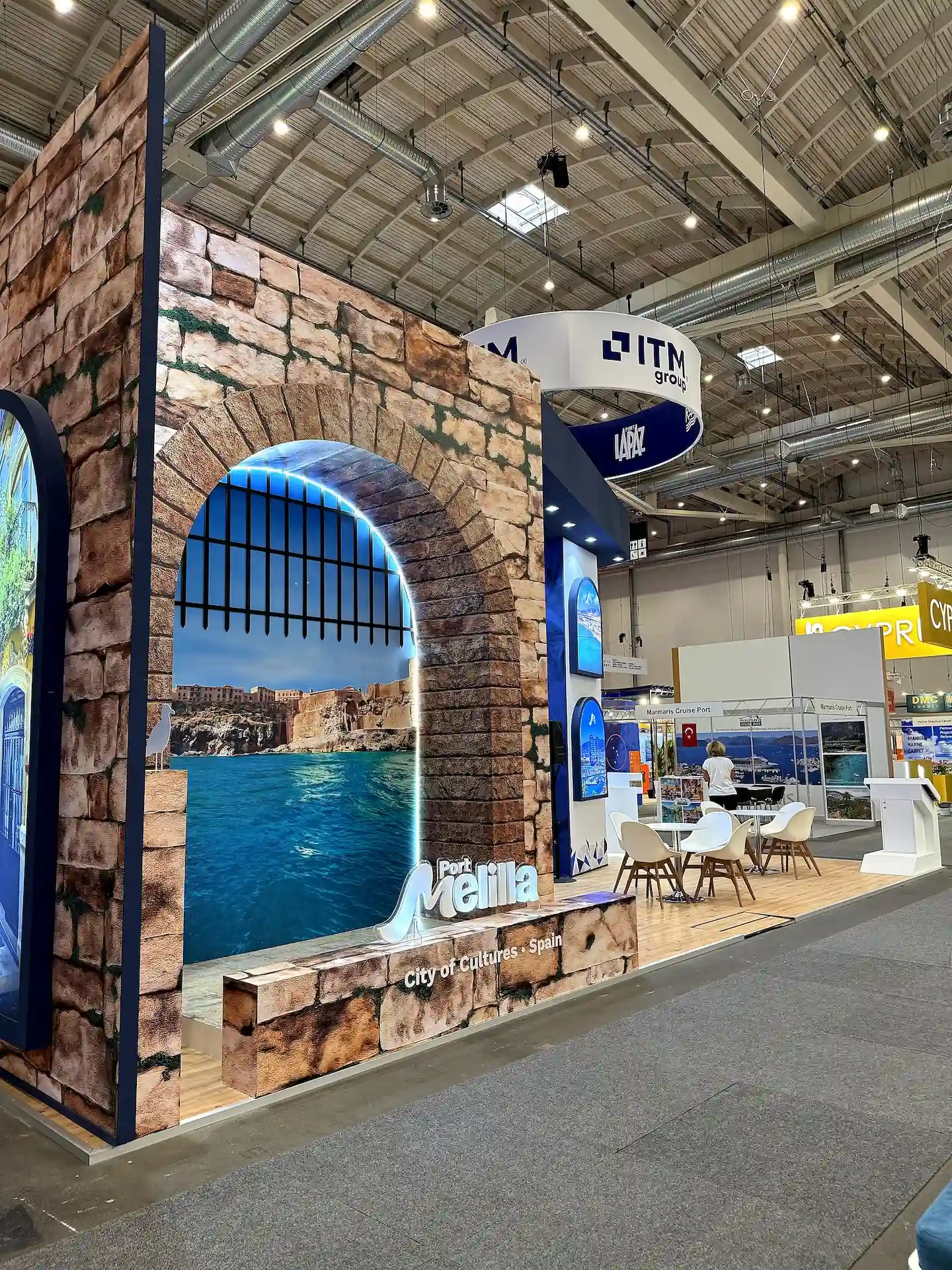 melilla-itm-group-booth-screens-detail